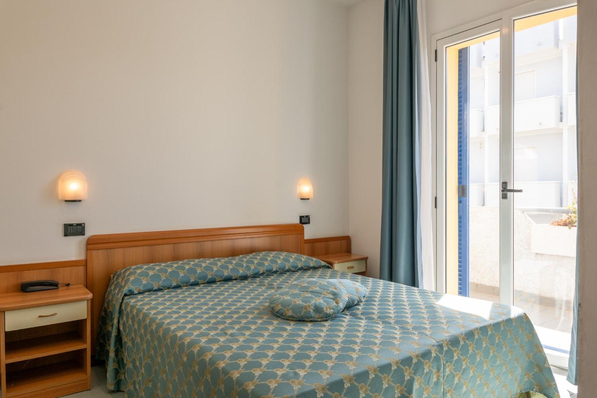 Hotel Thea Bellaria-Igea Marina Exterior photo