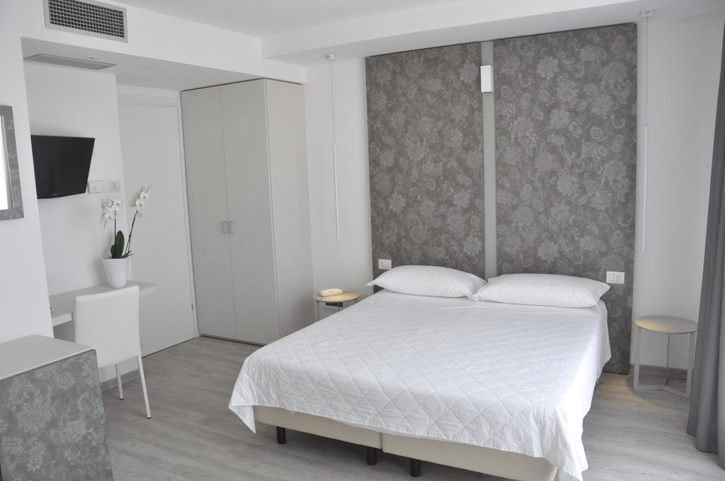 Hotel Thea Bellaria-Igea Marina Exterior photo